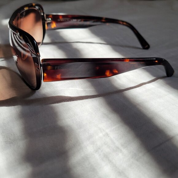 Authentic Fendi Aviator Sunglasses - Picture 5 of 16